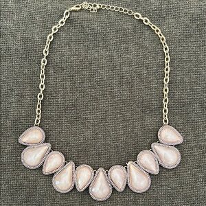 Francesca's Collections Cream and Gold Teardrop Necklace